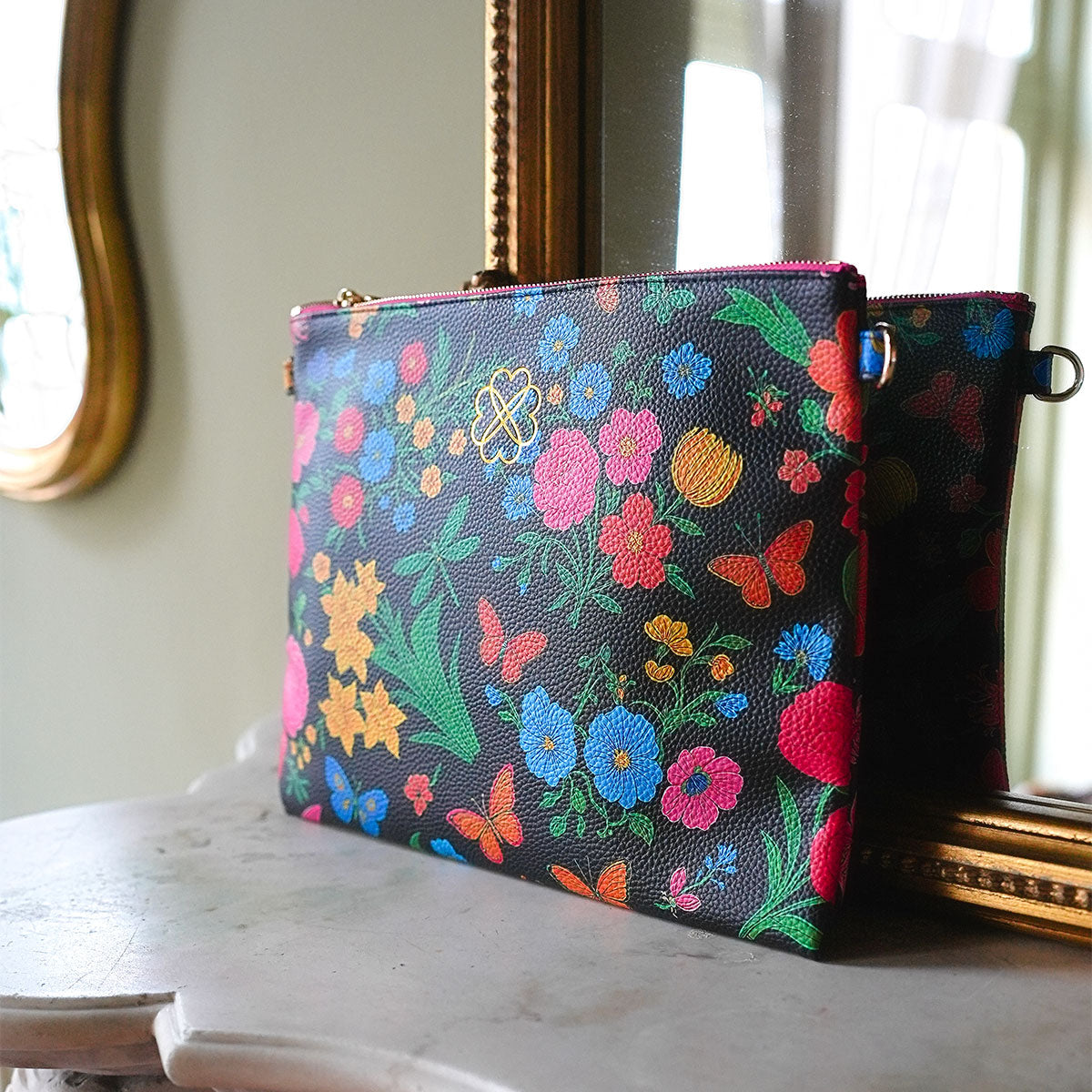 Stella Clutch Floral Black