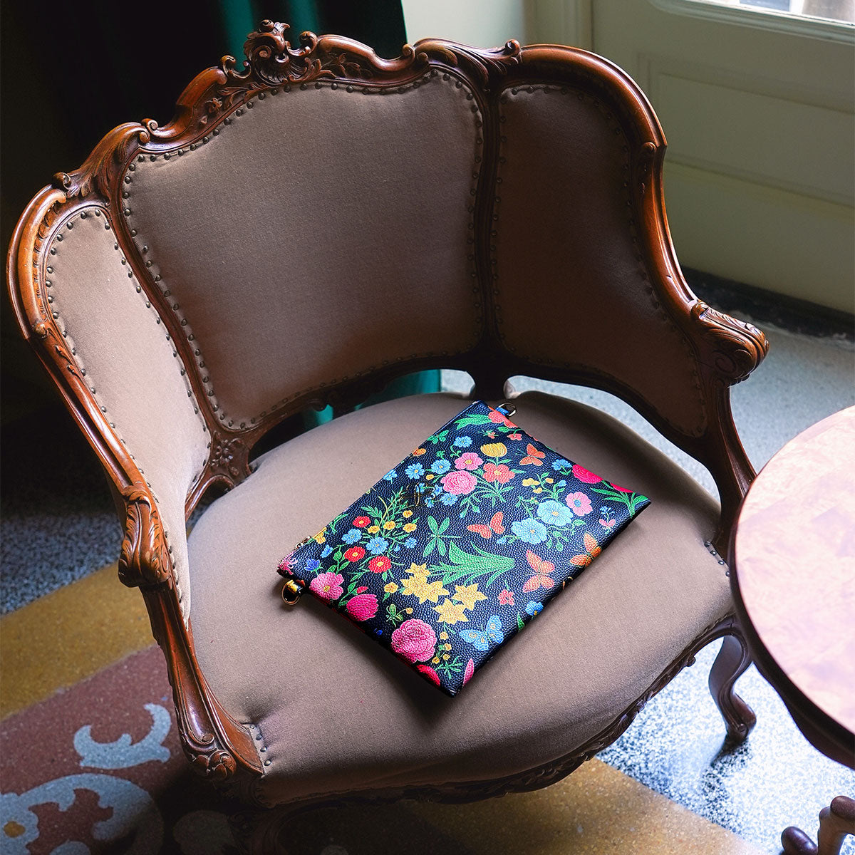 Stella Clutch Floral Black