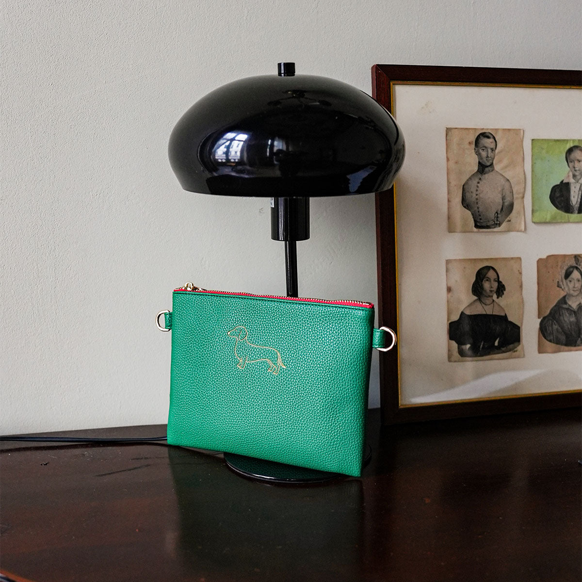 Lia Pouch Moss Green