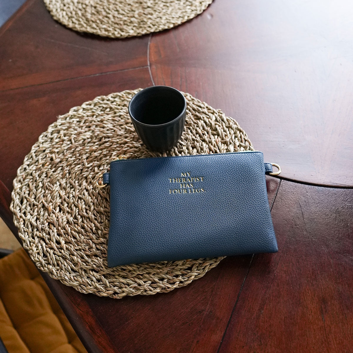 Lia Pouch Navy