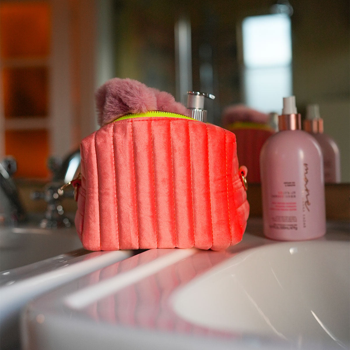 Lola Samt Tasche Peach Sorbet
