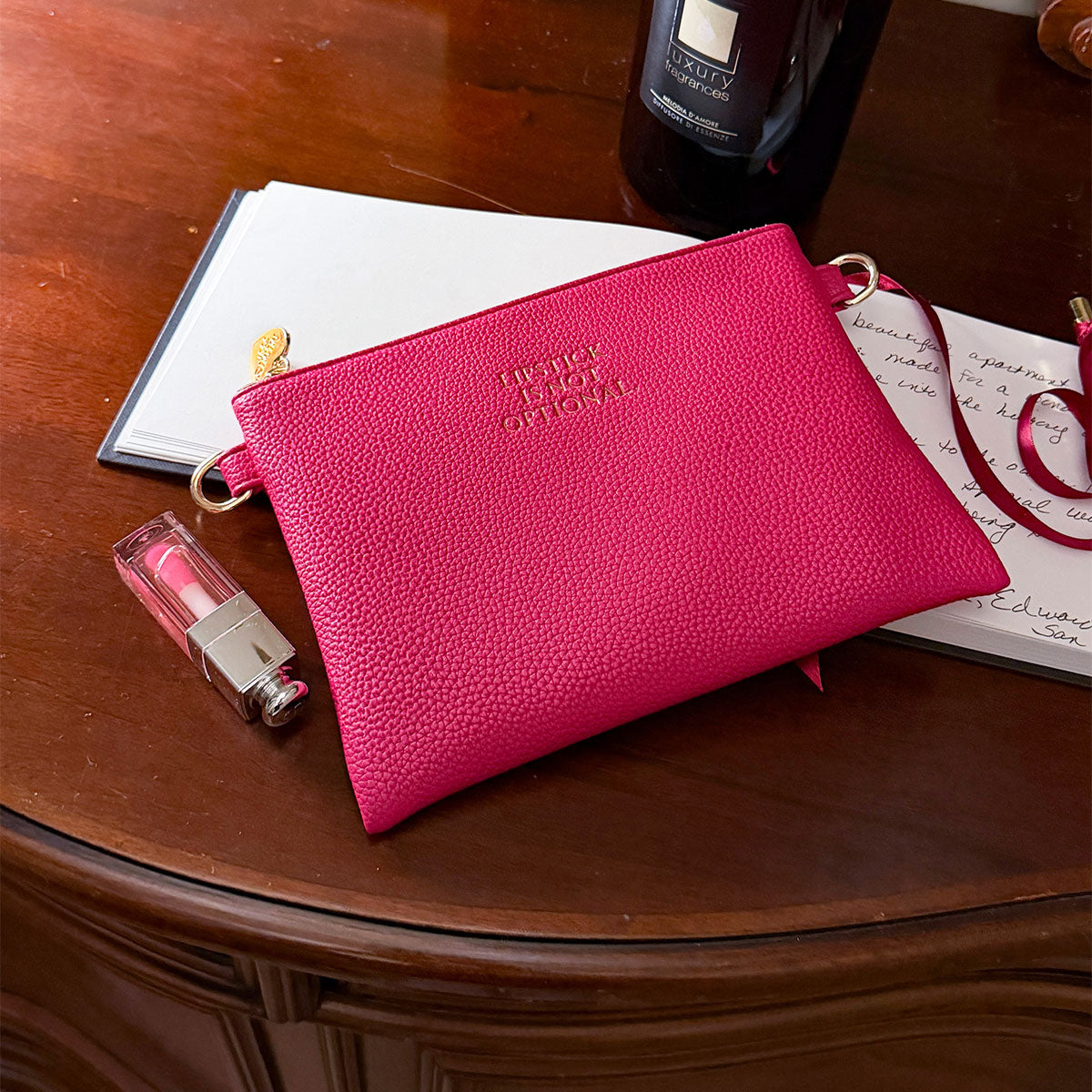 Lia Pouch Raspberry
