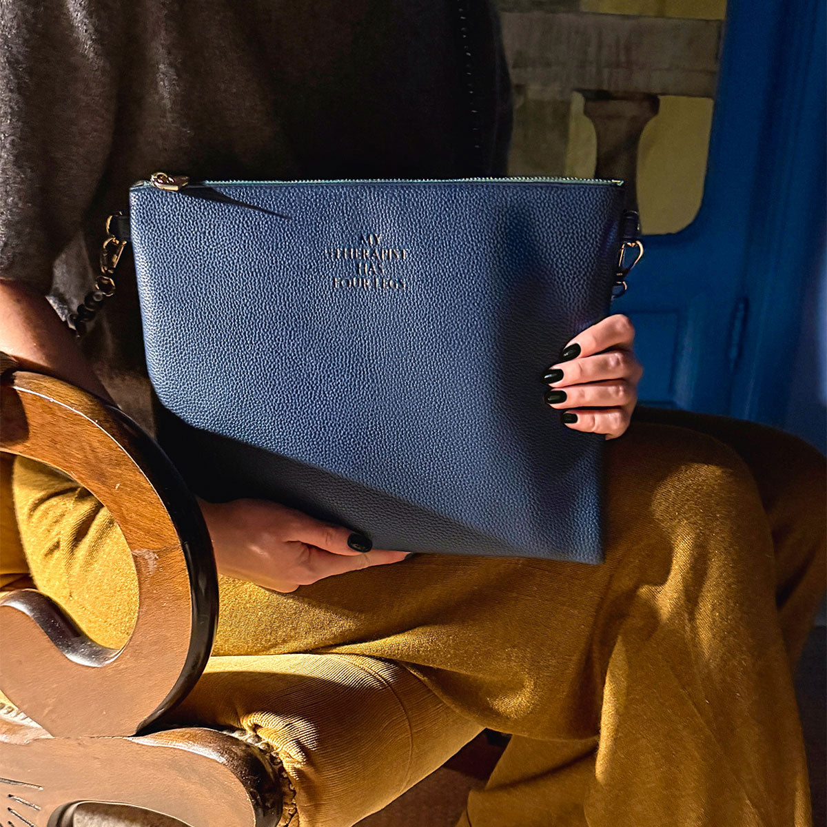 Stella Clutch Navy