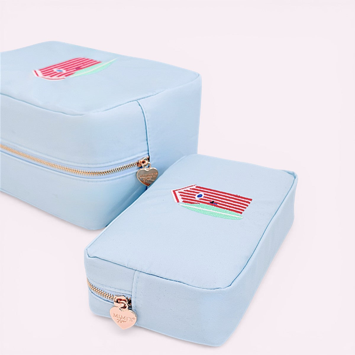 Handbestickte Pouch Beach Hut Aqua