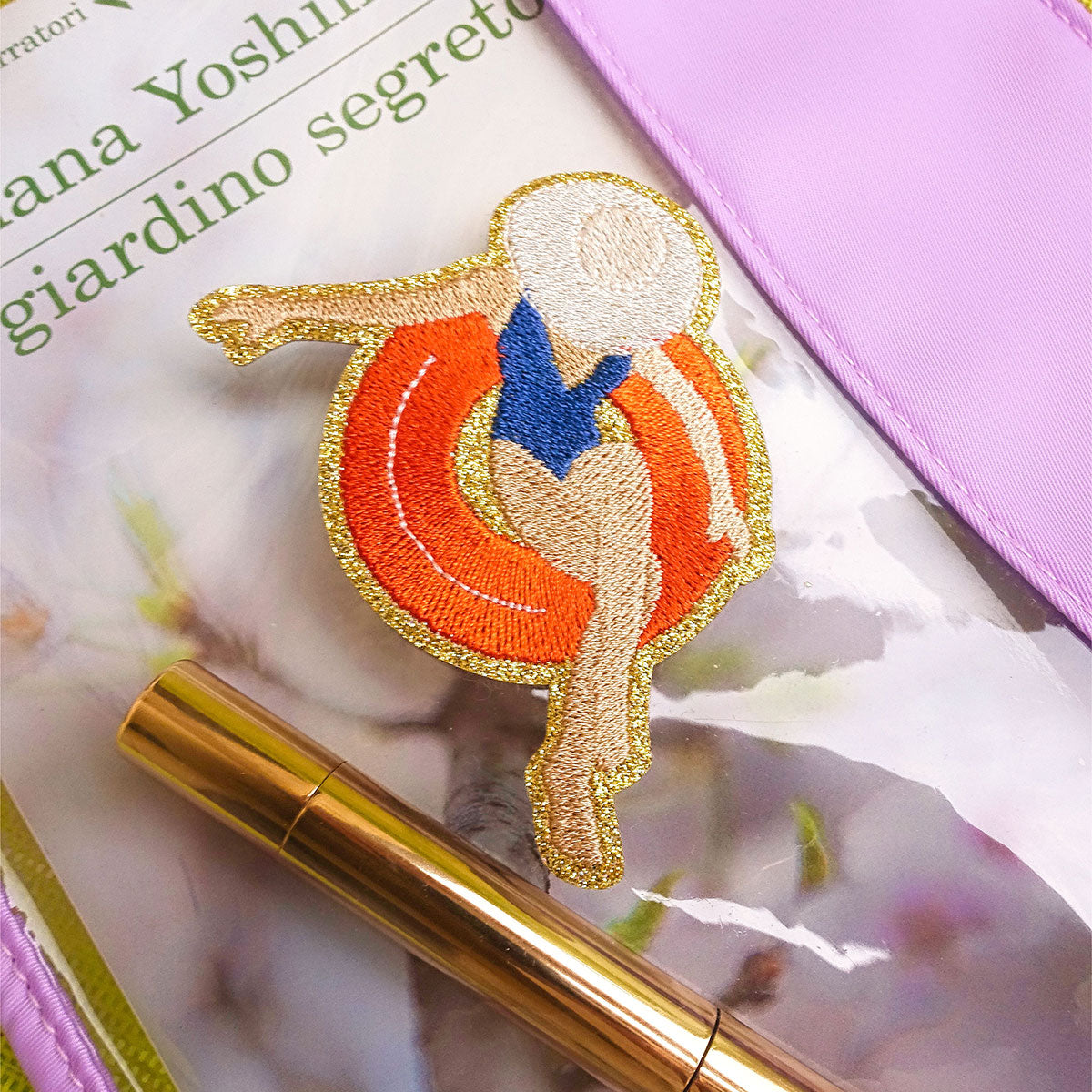 Cora Transparente Clutch Flieder