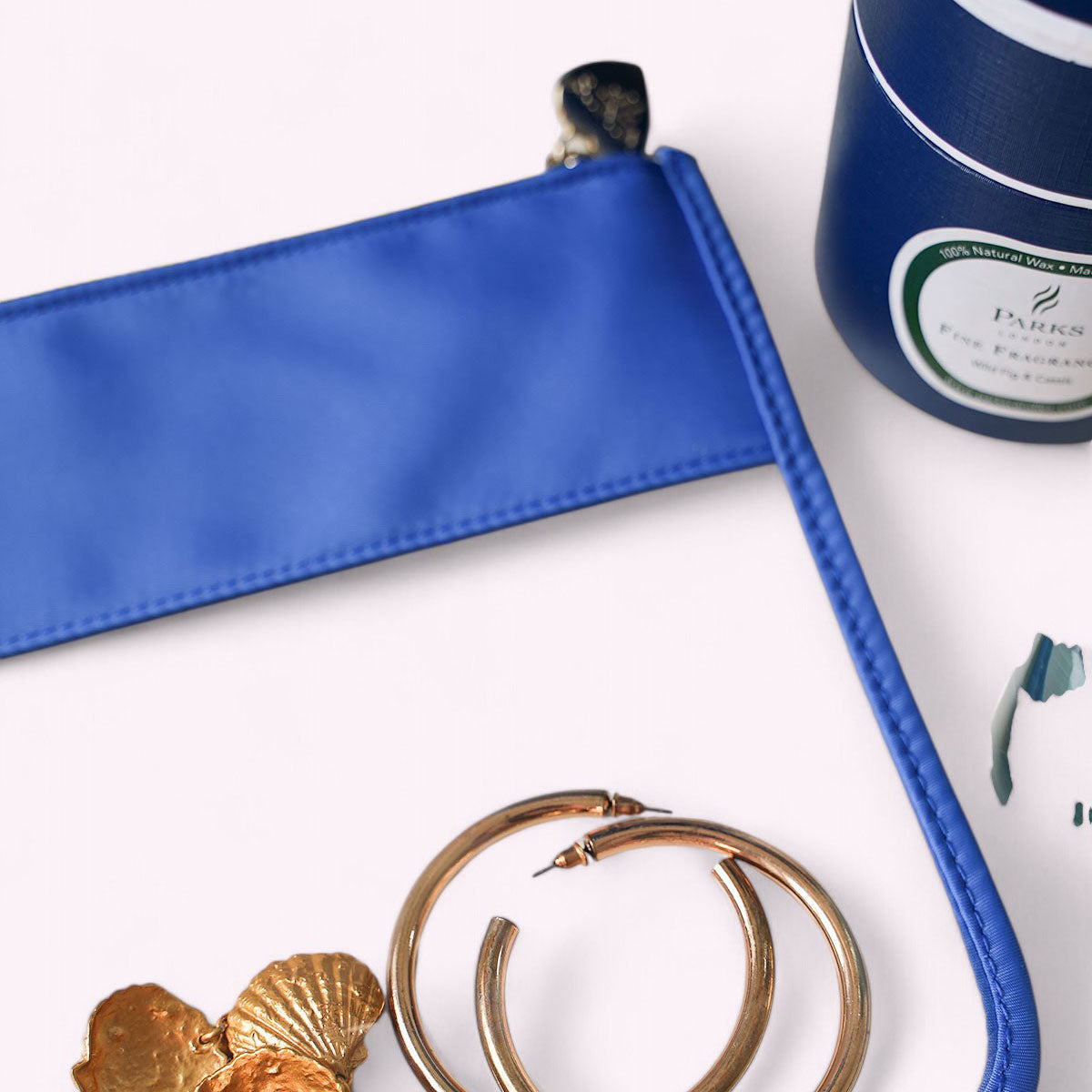 Cora Transparente Clutch Ibiza Blau