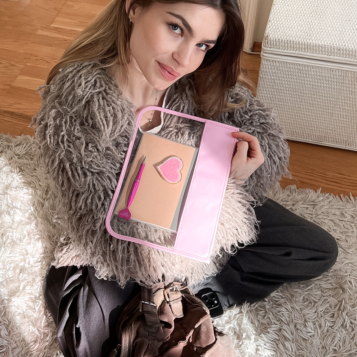 Cora Transparente Clutch Princess Pink