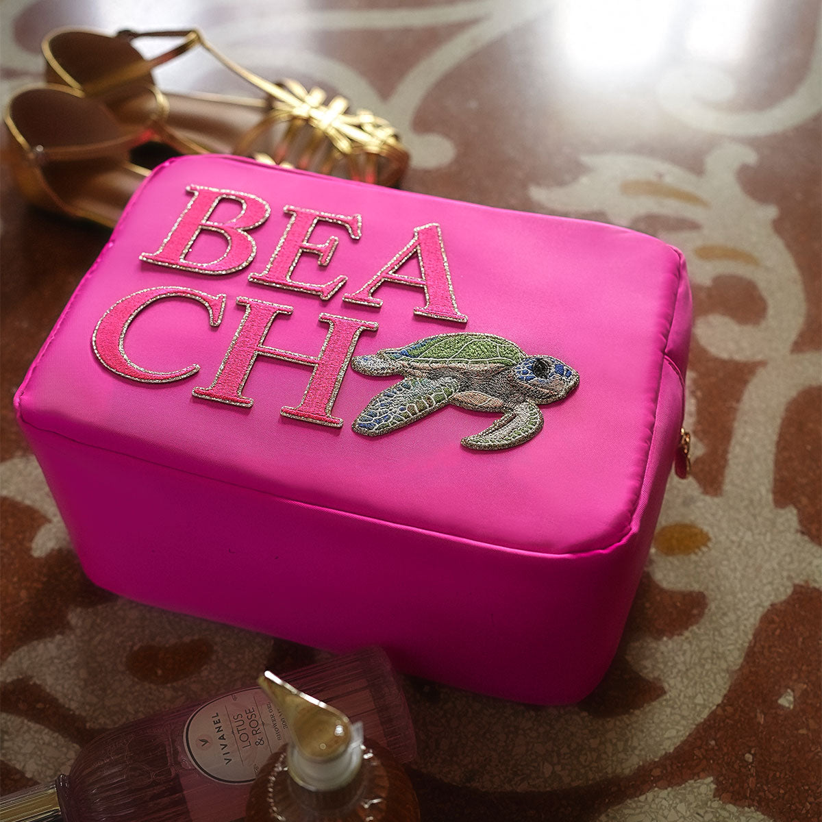 Ava Kulturbeutel Neon Pink