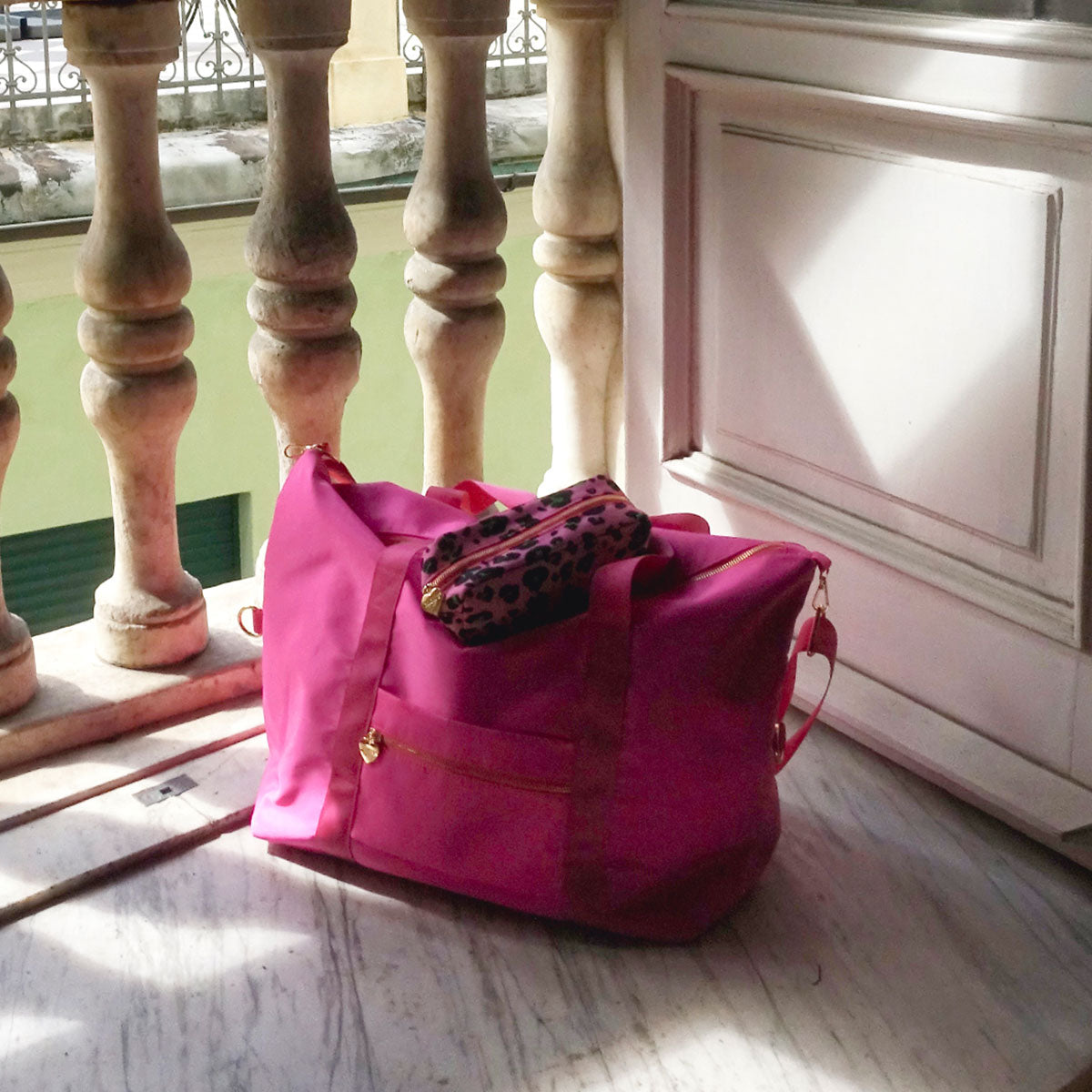 Fanny Weekender Bag Neon Pink