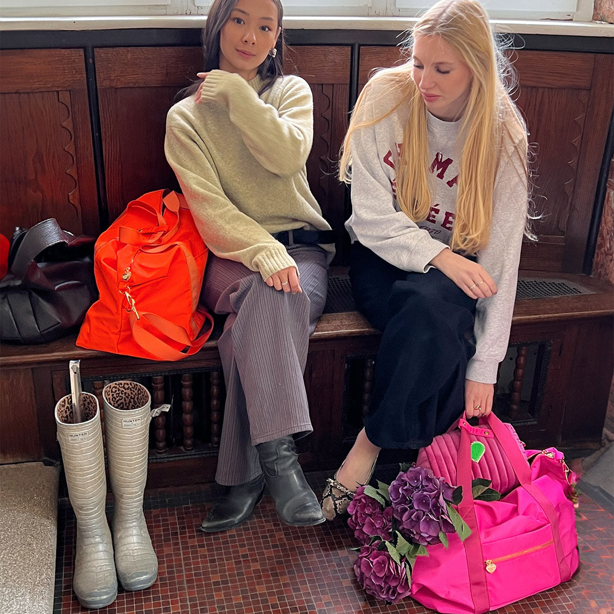 Fanny Weekender Bag Neon Pink