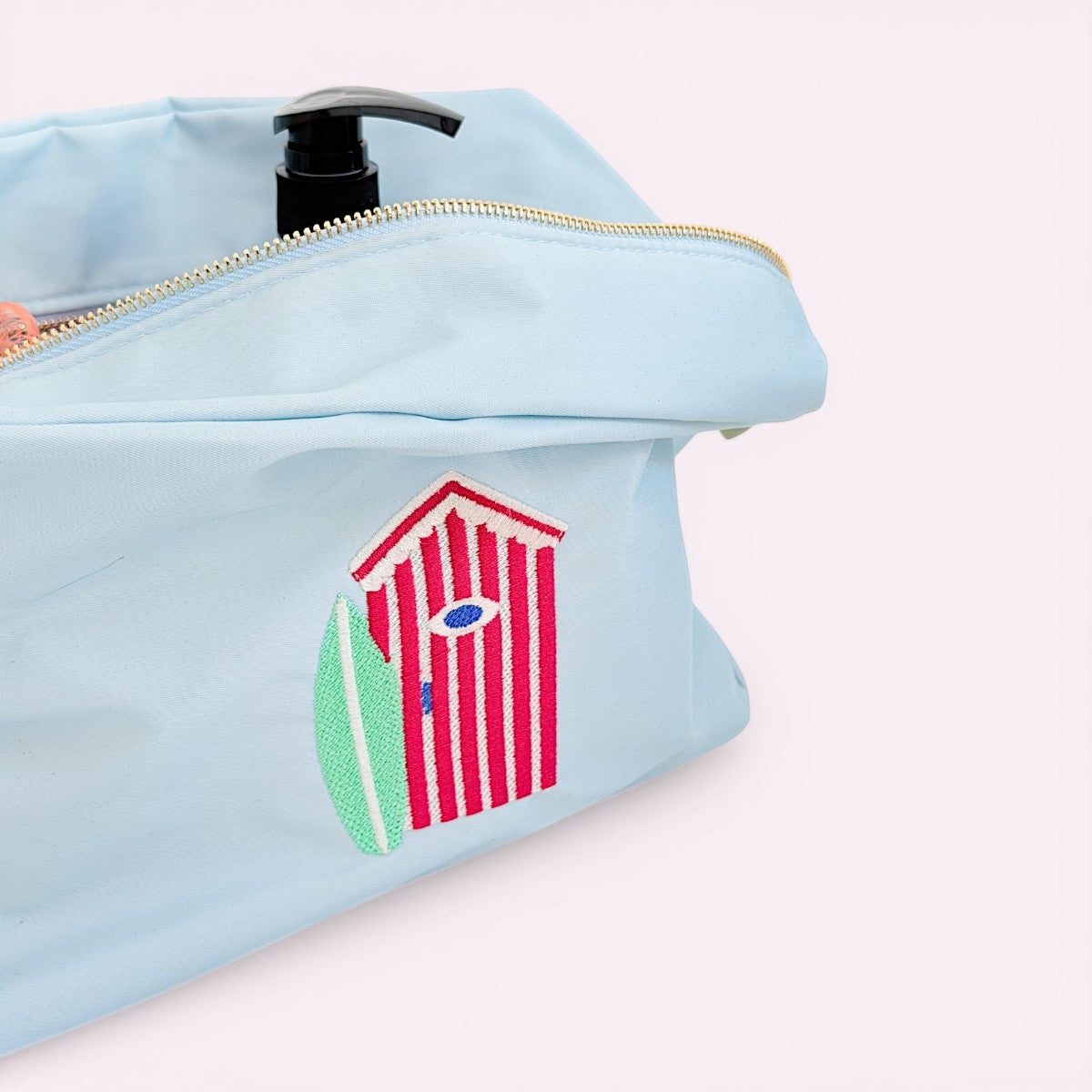 Handbestickte Nylon Tasche Beach Hut Aqua