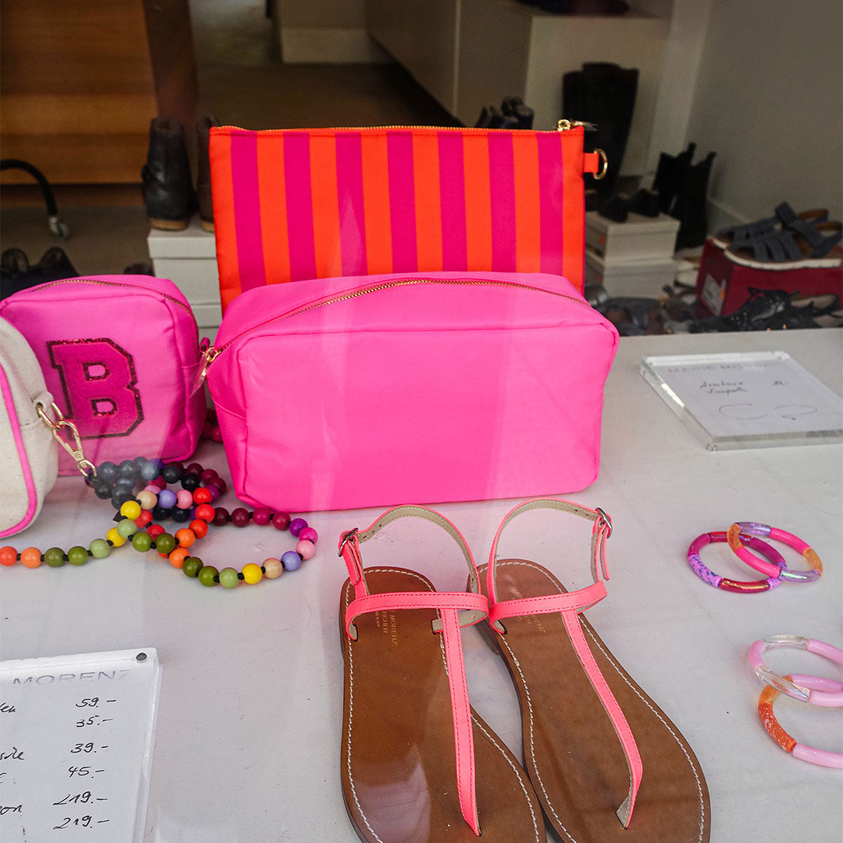 Romy Kosmetiktasche Neon Pink