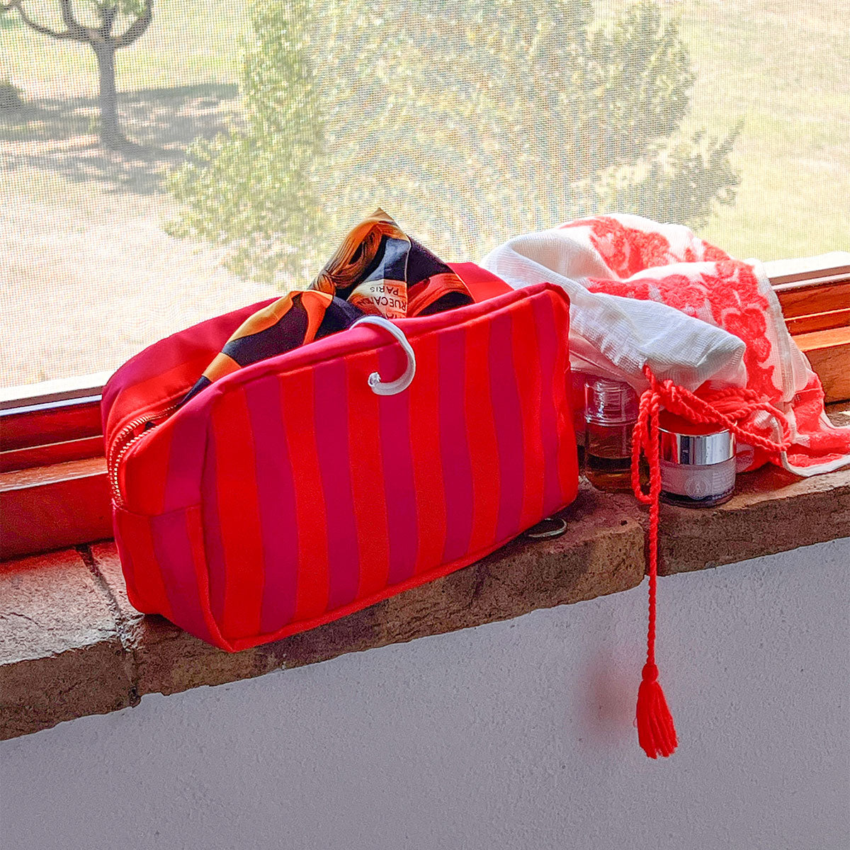 Romy Kosmetiktasche Stripes Neon Pink Orange